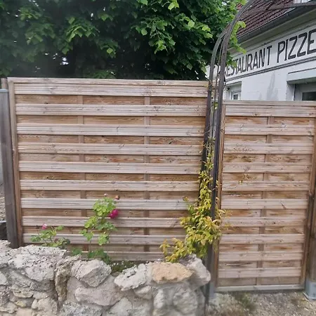 Hébergement de vacances Le Nid De - Grand, Confortable Et Calme *